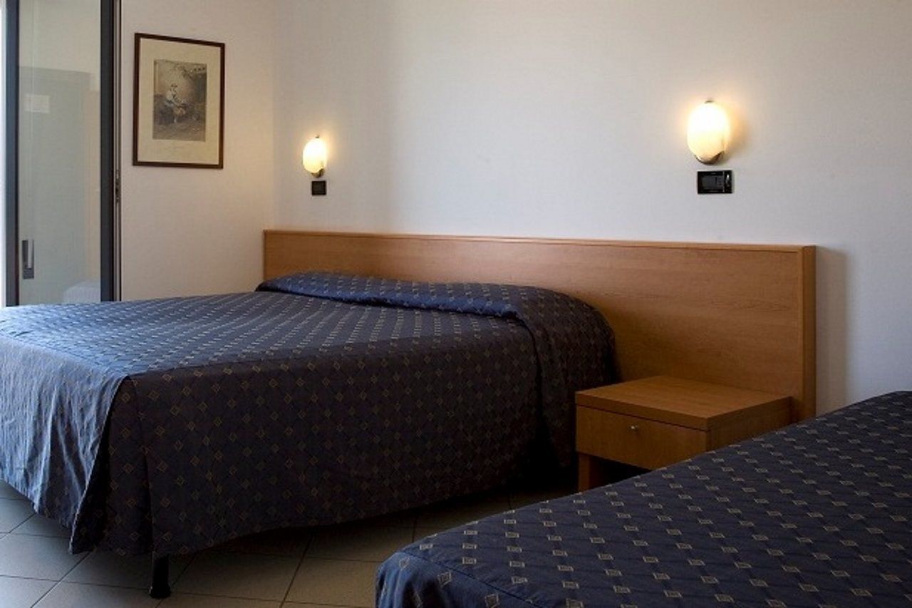 Hotel Fortunella Lido di Camaiore Extérieur photo