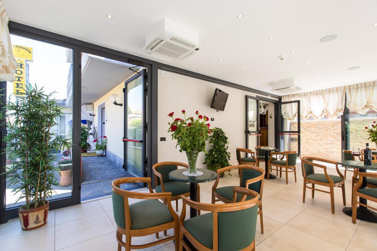 Hotel Fortunella Lido di Camaiore Extérieur photo