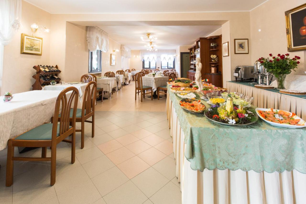Hotel Fortunella Lido di Camaiore Extérieur photo
