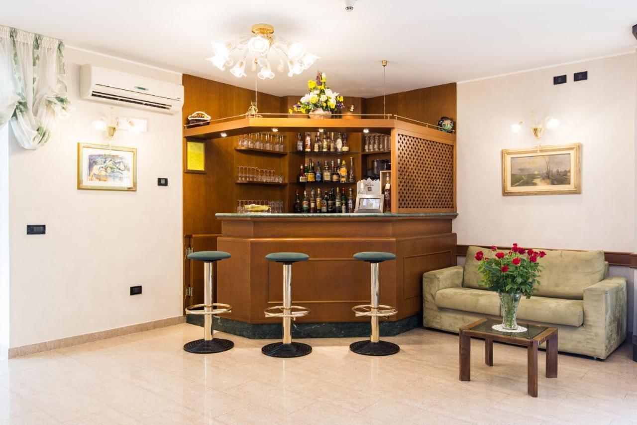 Hotel Fortunella Lido di Camaiore Extérieur photo